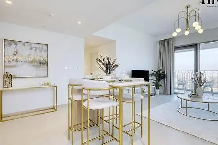 Stunning 2 Bed In Downtown Views Apartment Dubai